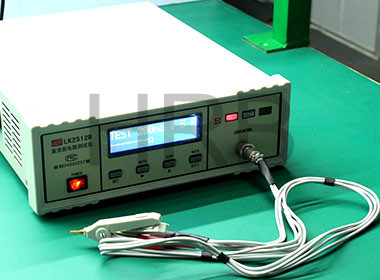 Messgerät für niedrigen elektrischen Widerstand