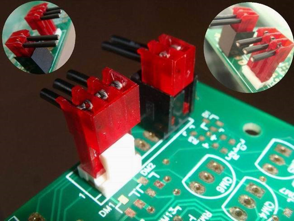 HRB IDC-Steckverbinder – Beispiel f&uuml;r eine Kaffeemaschine