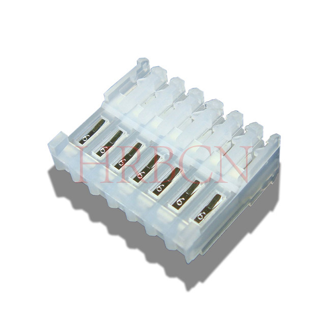 2,54-mm-Durchgangs-IDC mit polarisierenden Laschen M2051-NR